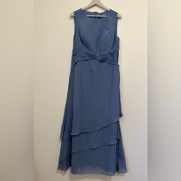 NWT LAVETIR Dusty Blue Dress Bridal Wedding Bridesmaid Dress Size 14 - Picture 4 of 8